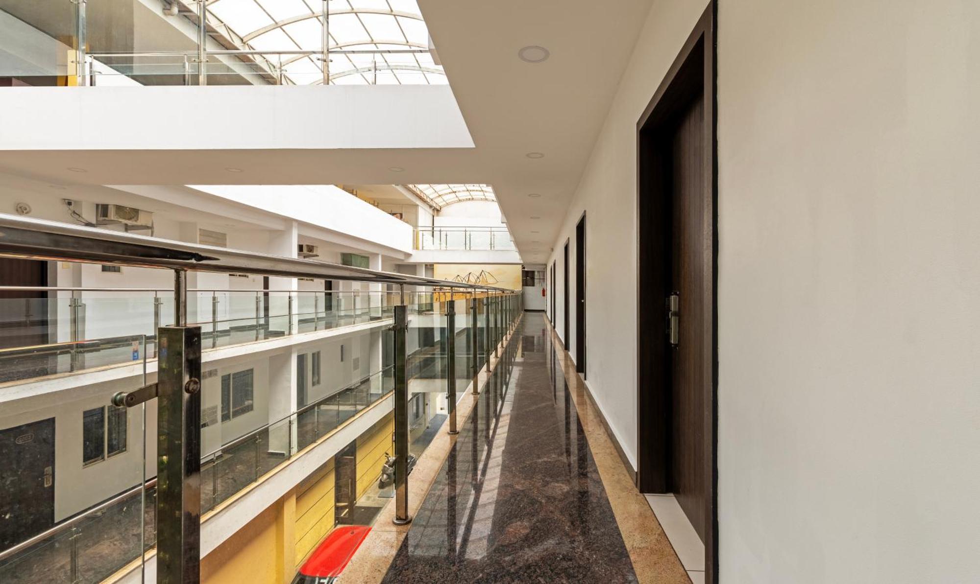 Treebo Grand Canyon By D2V Kochi Exterior foto